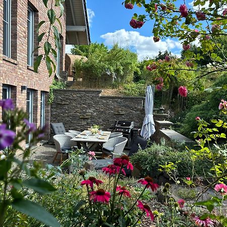 Attraktive Wohnung-Elztalidyll-Zwischen Mosel,Nuerburgring Und Burg Eltz Kollig Kültér fotó