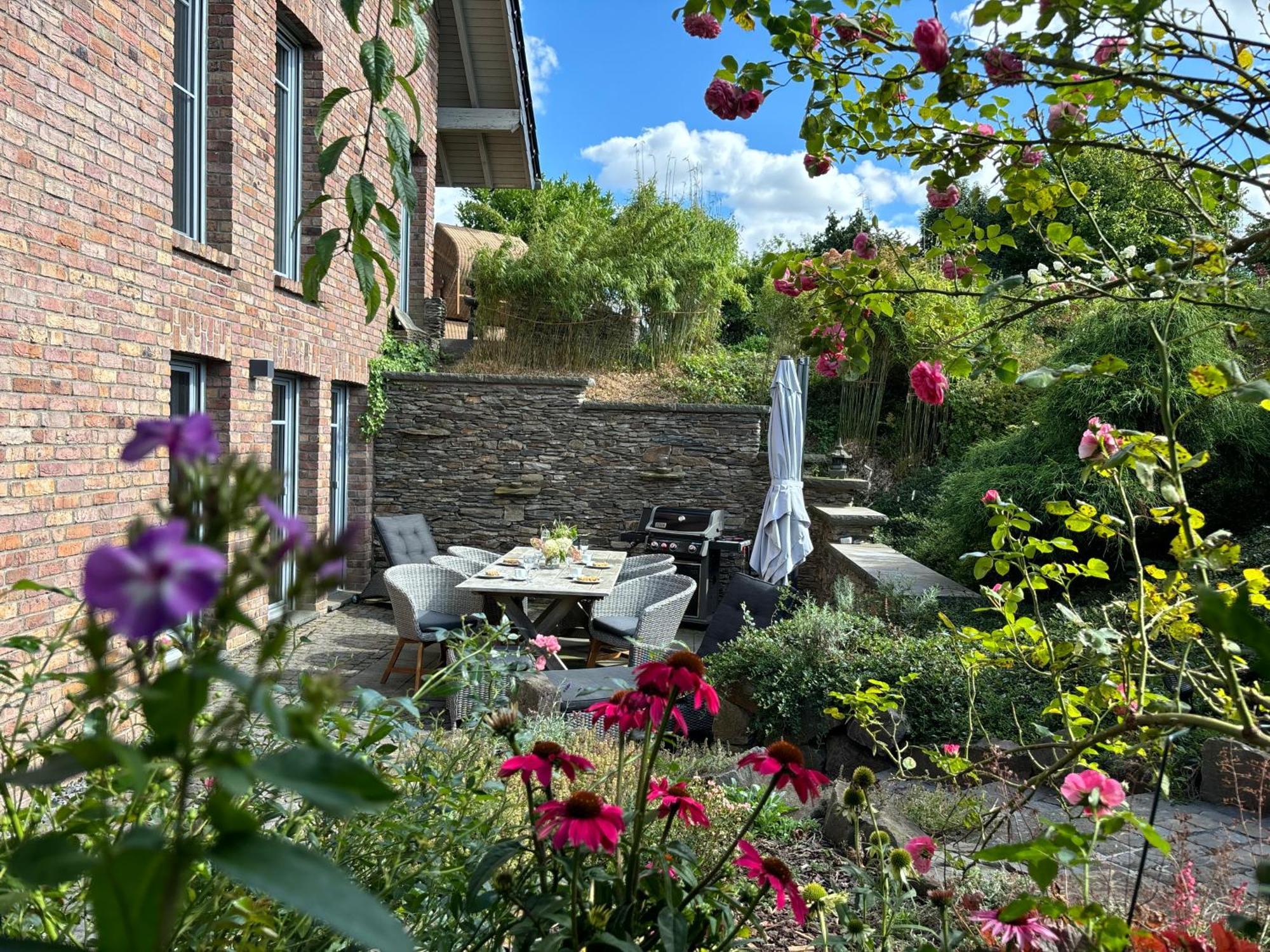 Attraktive Wohnung-Elztalidyll-Zwischen Mosel,Nuerburgring Und Burg Eltz Kollig Kültér fotó